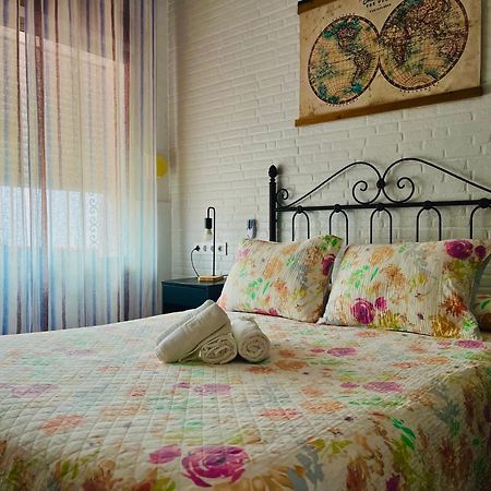 Hostal El Faro Chipiona Esterno foto