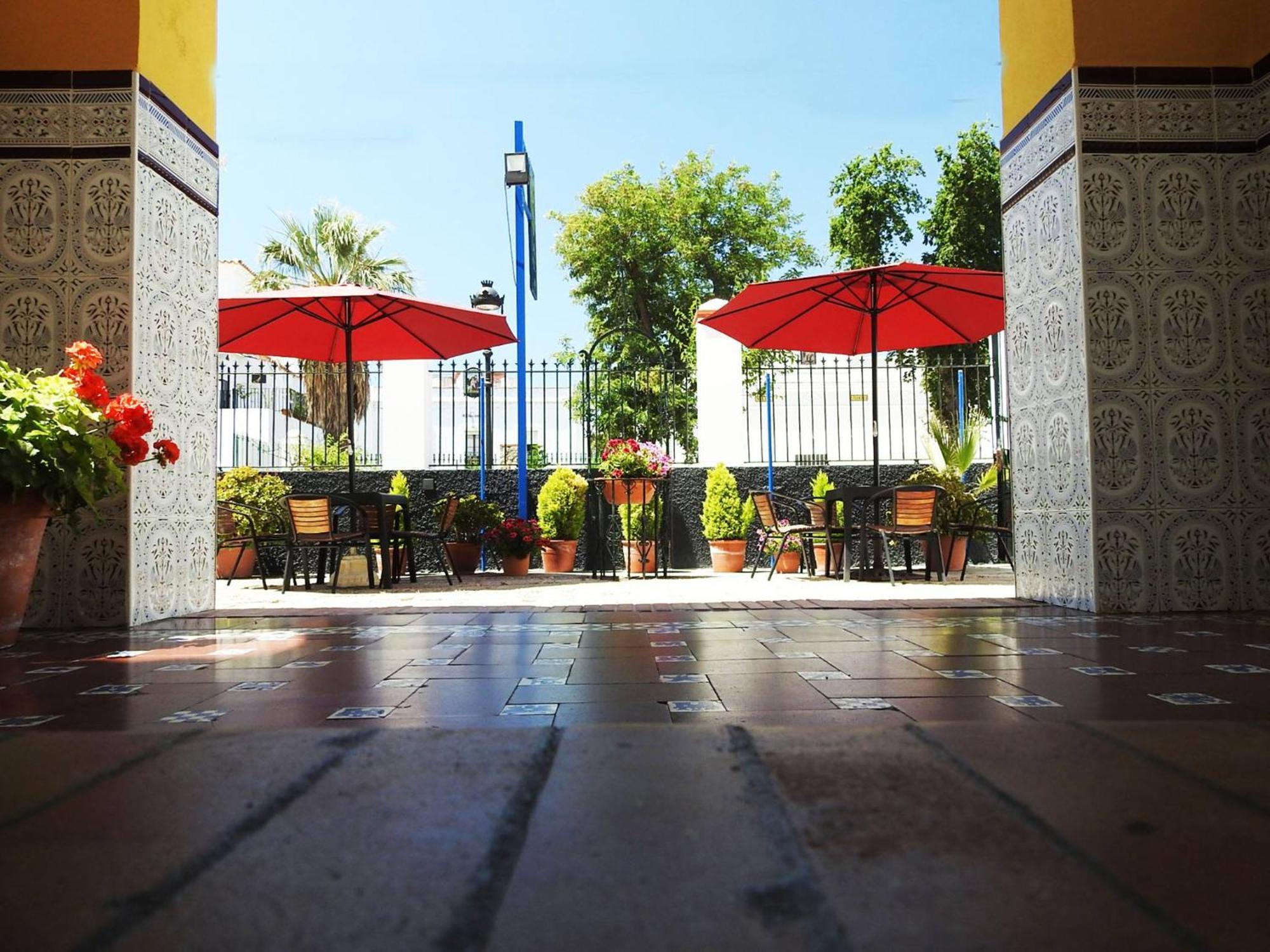 Hostal El Faro Chipiona Esterno foto