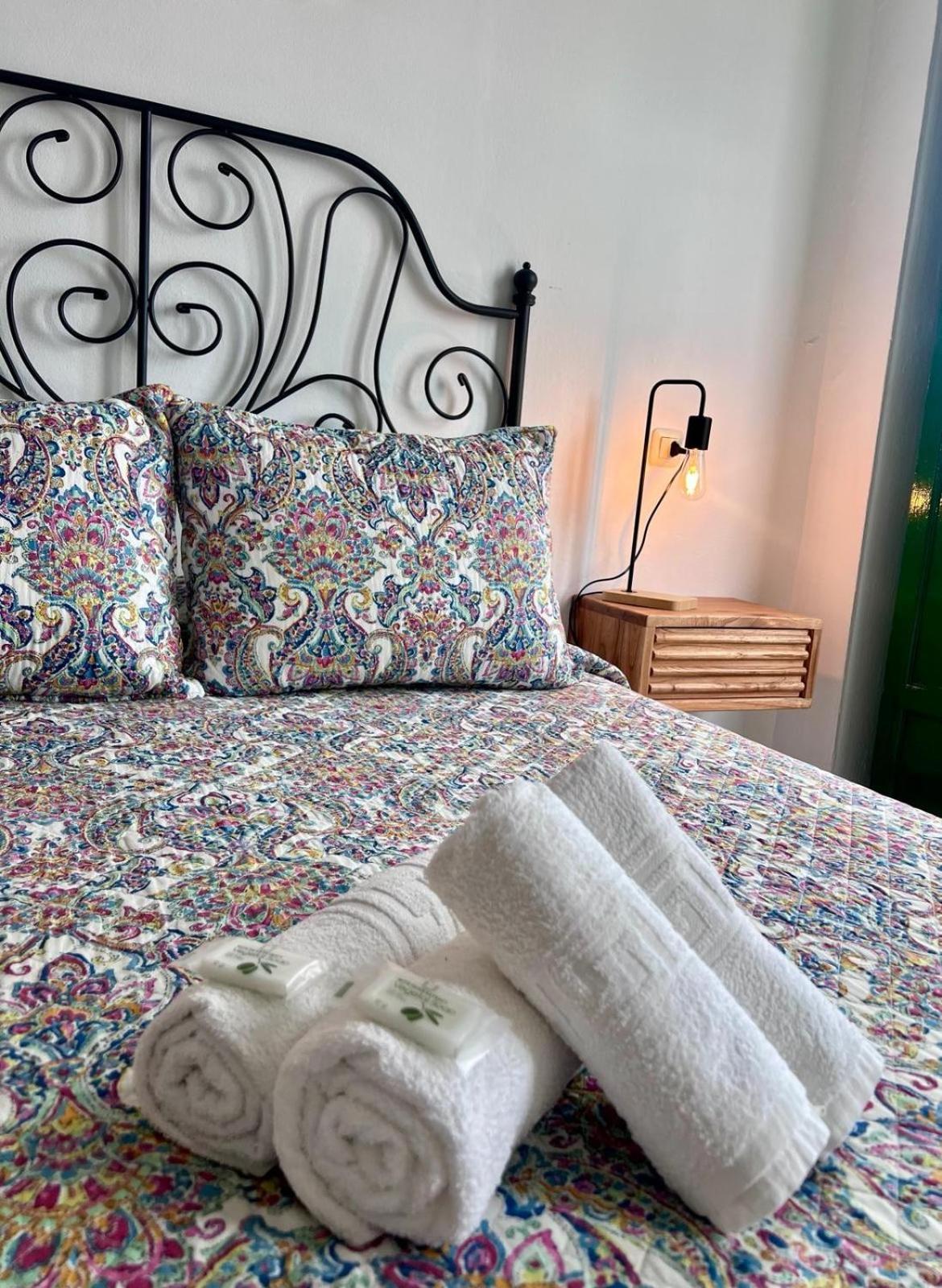 Hostal El Faro Chipiona Esterno foto